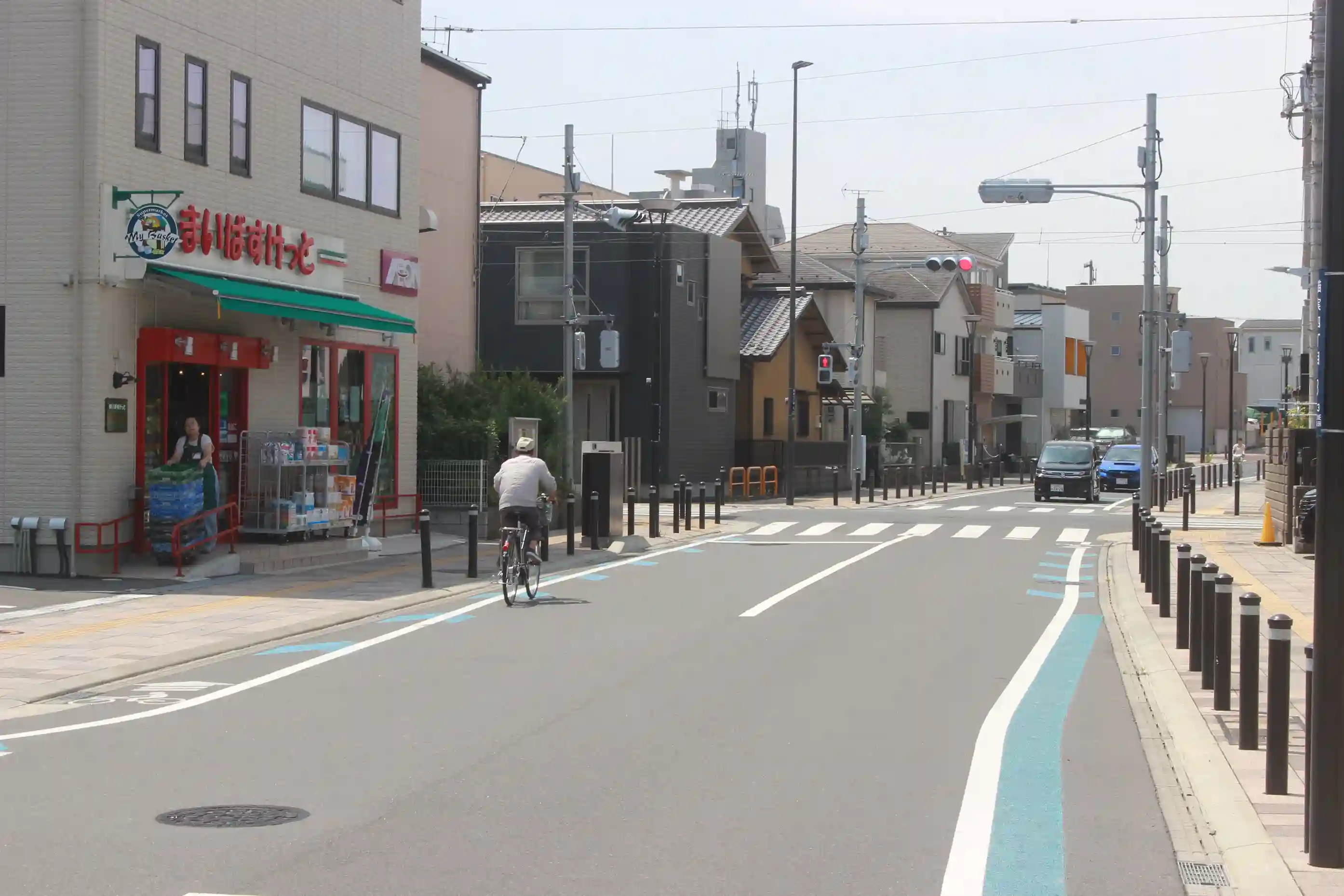 新中通りにある「まいばすけっと」周辺の風景。店舗がある堀江エリアまであともう少しです。